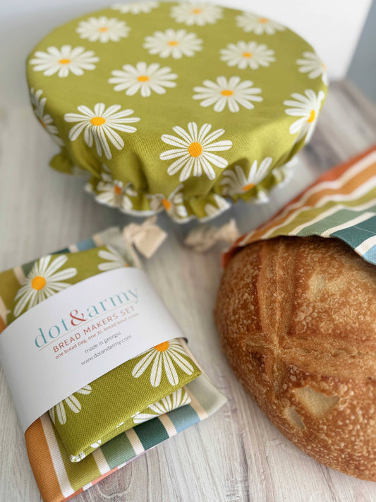 Daisy and Stripe Bread Makers Set