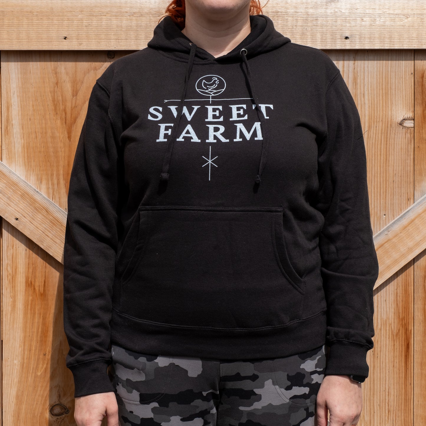 Pullover Logo Hoodie