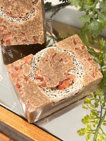 Seaweed + Sea Mud Deep Cleansing Salt Block