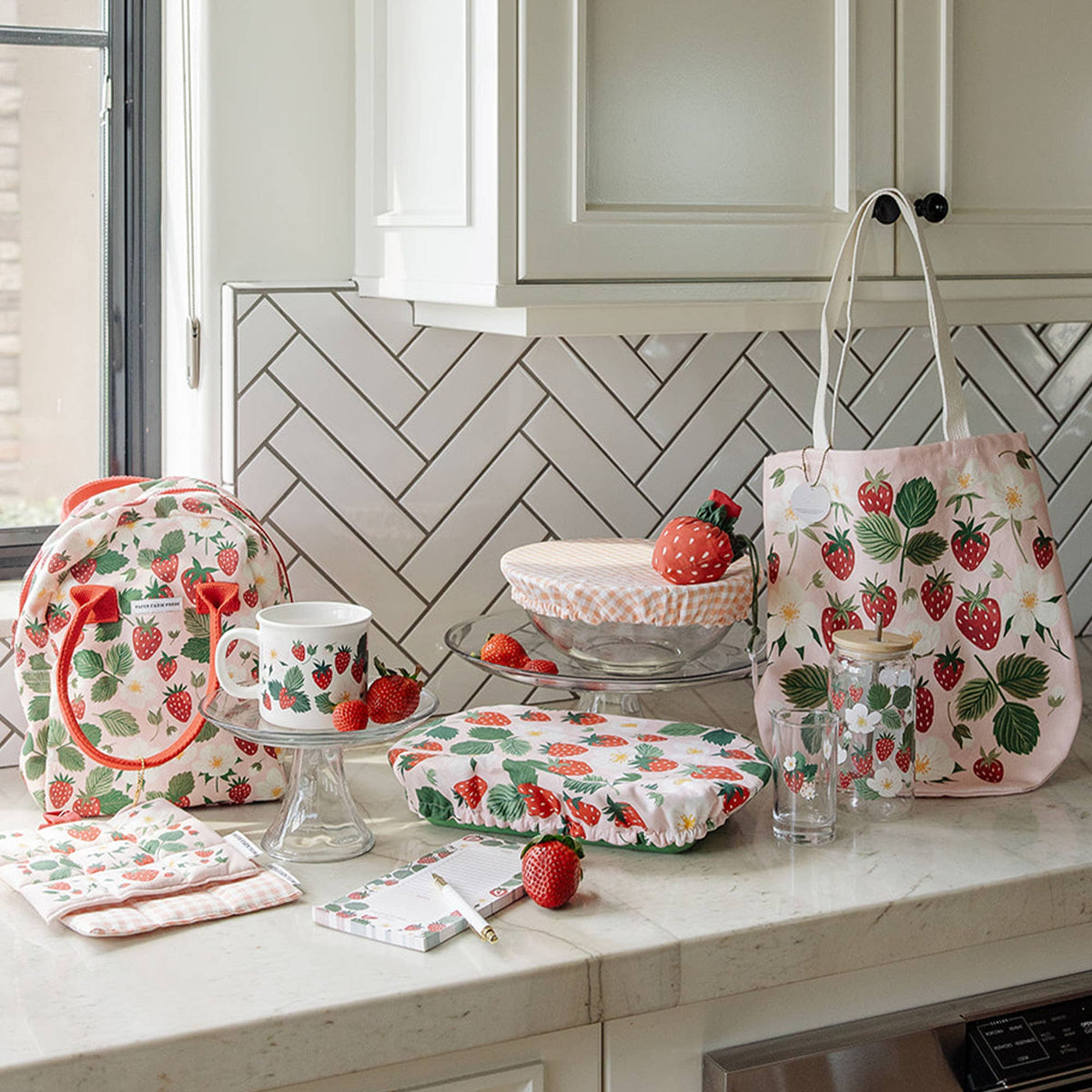 Strawberry Patch Pot Holder Set