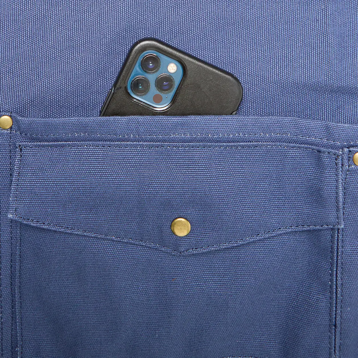 The Canvas Workhorse Apron