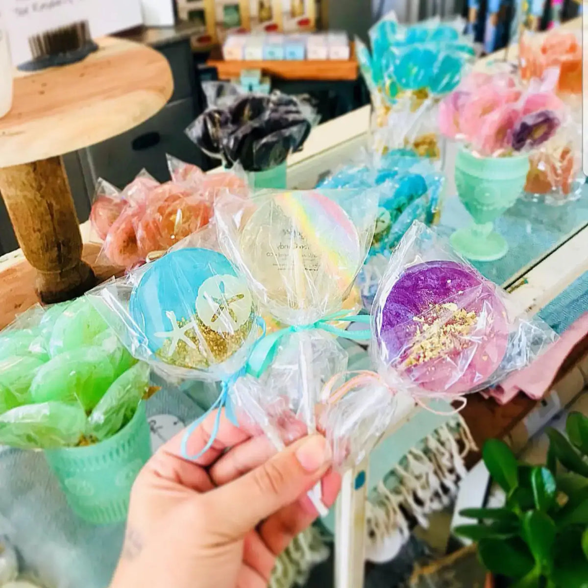 Daisy and Gold Lollipops, Mandarin Orange