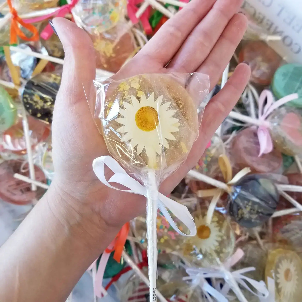 Daisy and Gold Lollipops, Mandarin Orange