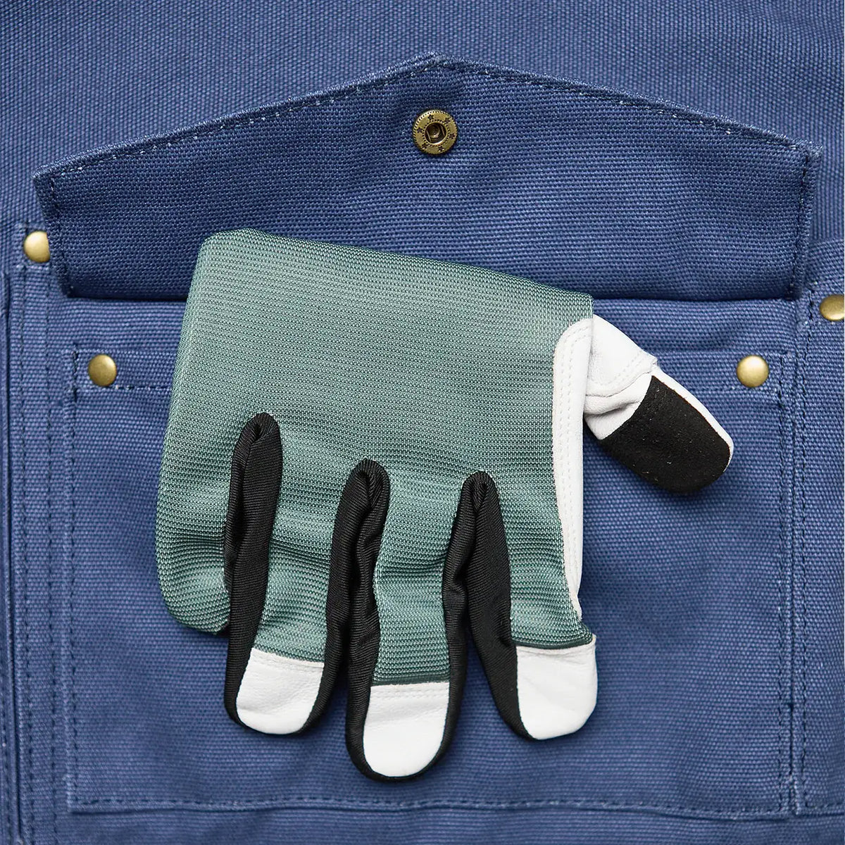 The Canvas Workhorse Apron